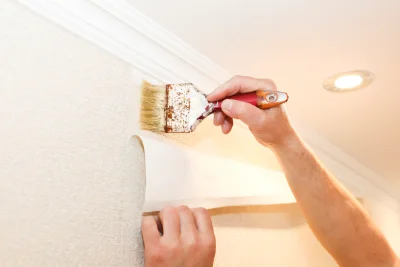 Pose de papier peint à Surques — revêtements muraux et toiles de verre